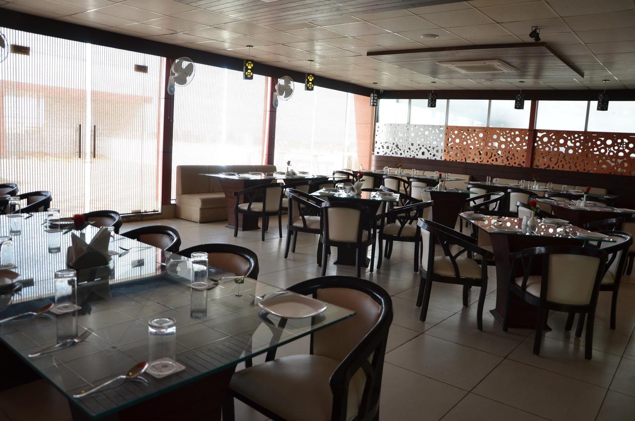 Hotel Fortune Blue Sikar Exterior foto