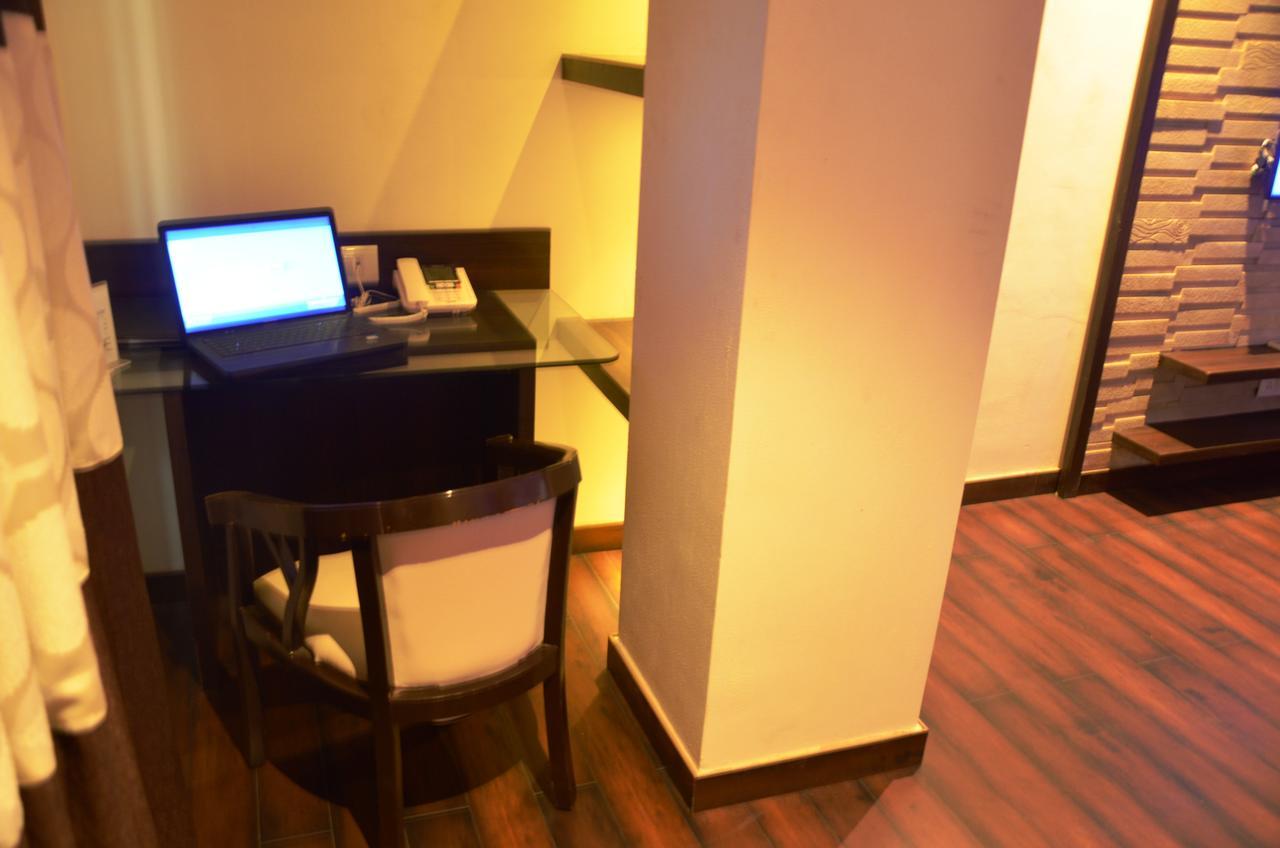 Hotel Fortune Blue Sikar Exterior foto